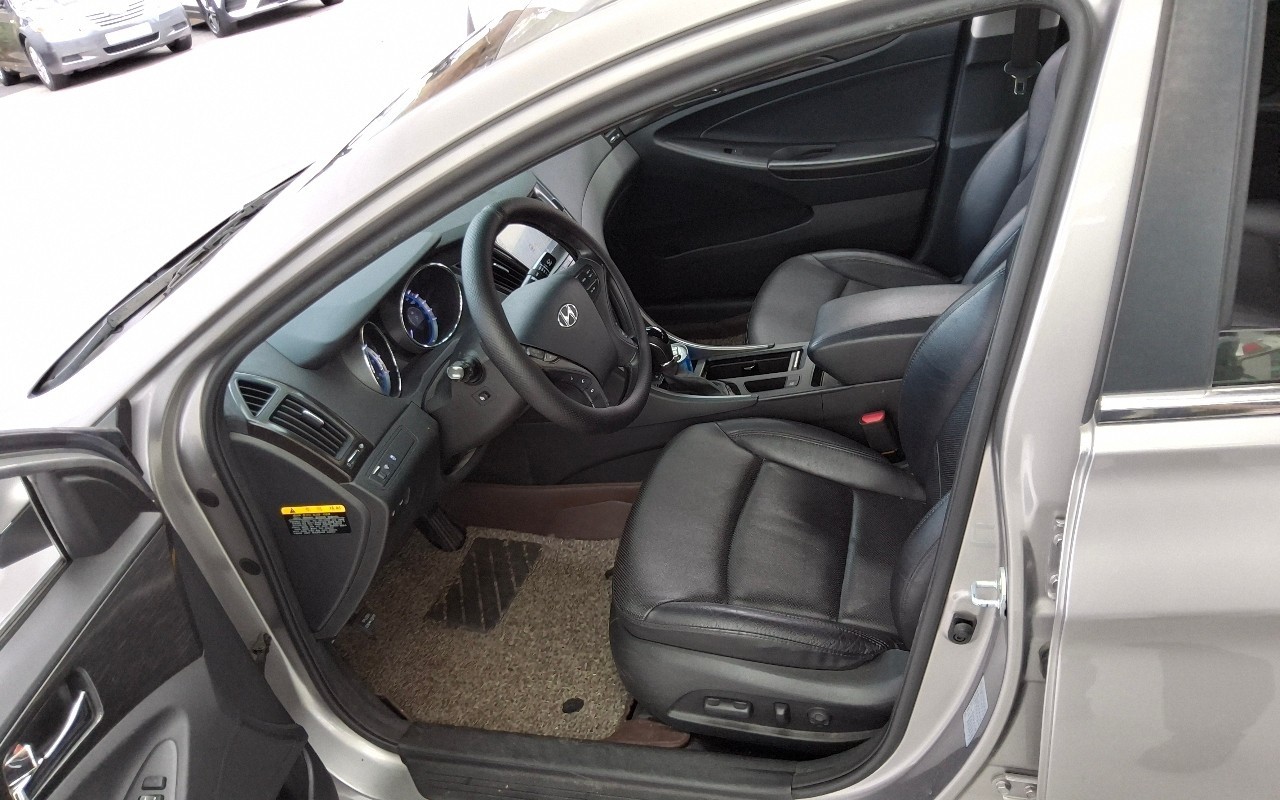 2013 - hyundai sonata