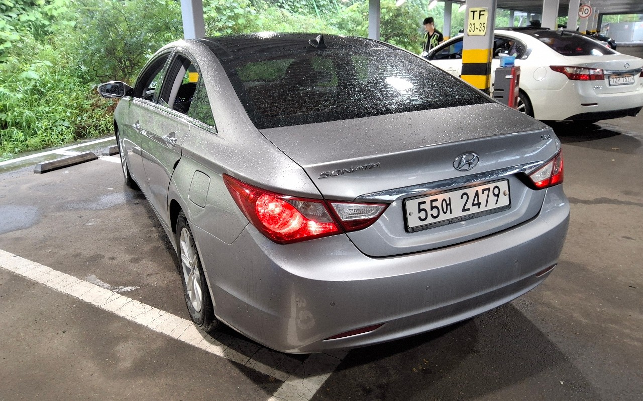 2010 - hyundai sonata