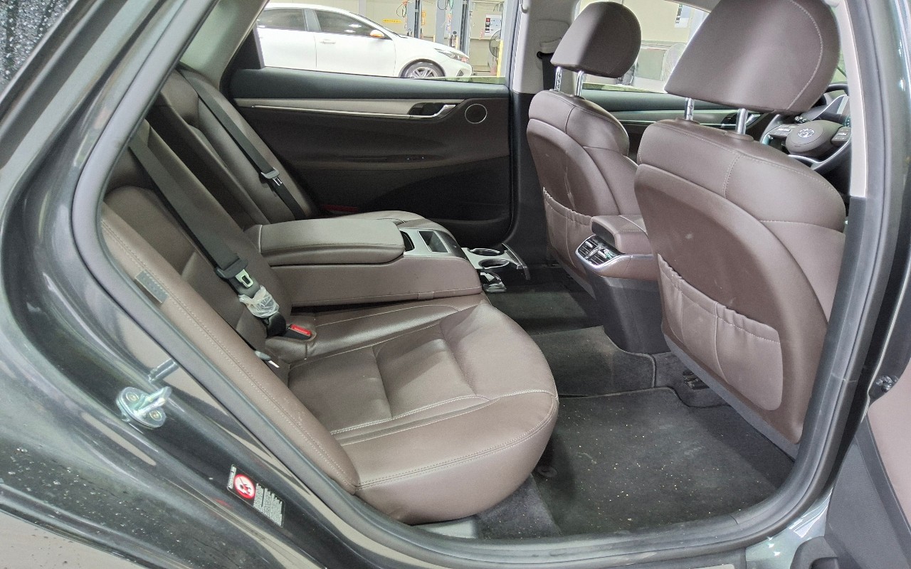 2022 - hyundai grandeur