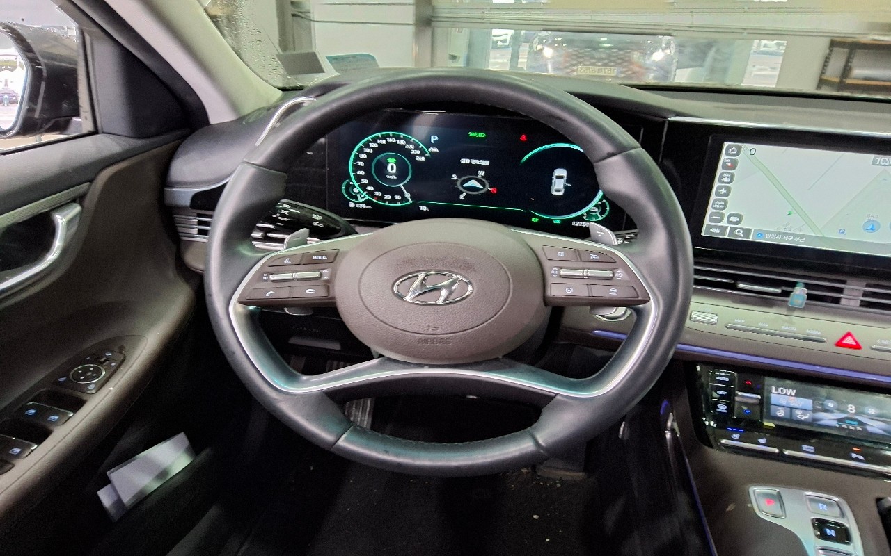2022 - hyundai grandeur