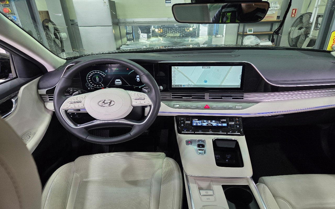 2022 - hyundai grandeur