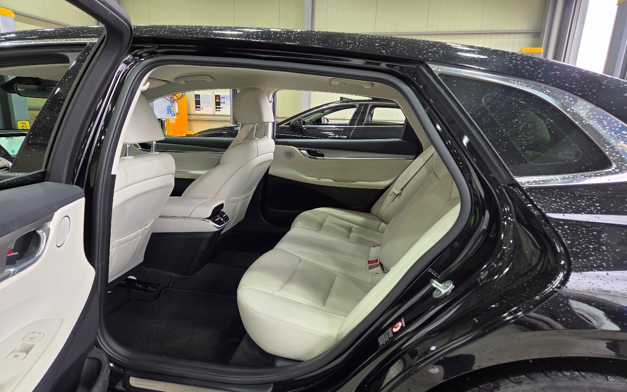 2022 - hyundai grandeur