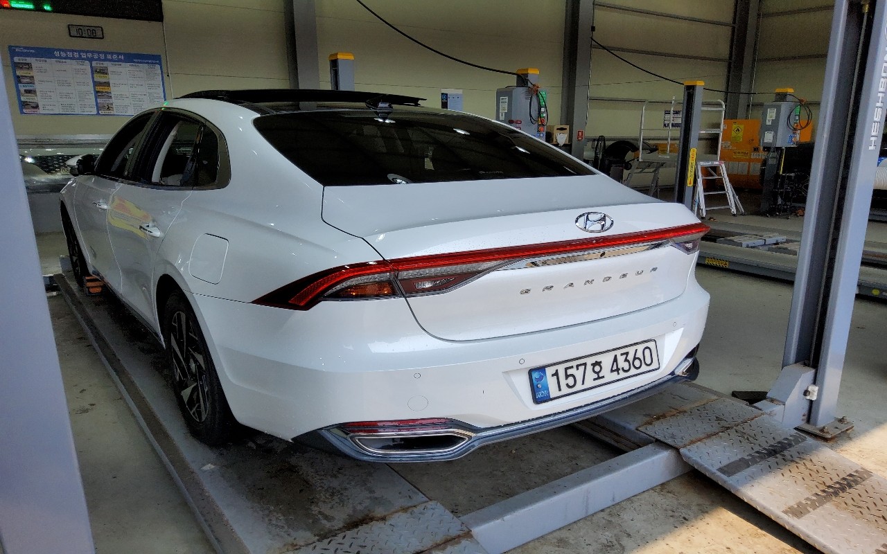 2022 - hyundai grandeur