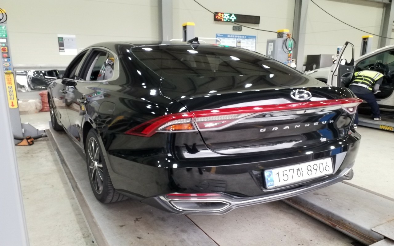 2022 - hyundai grandeur