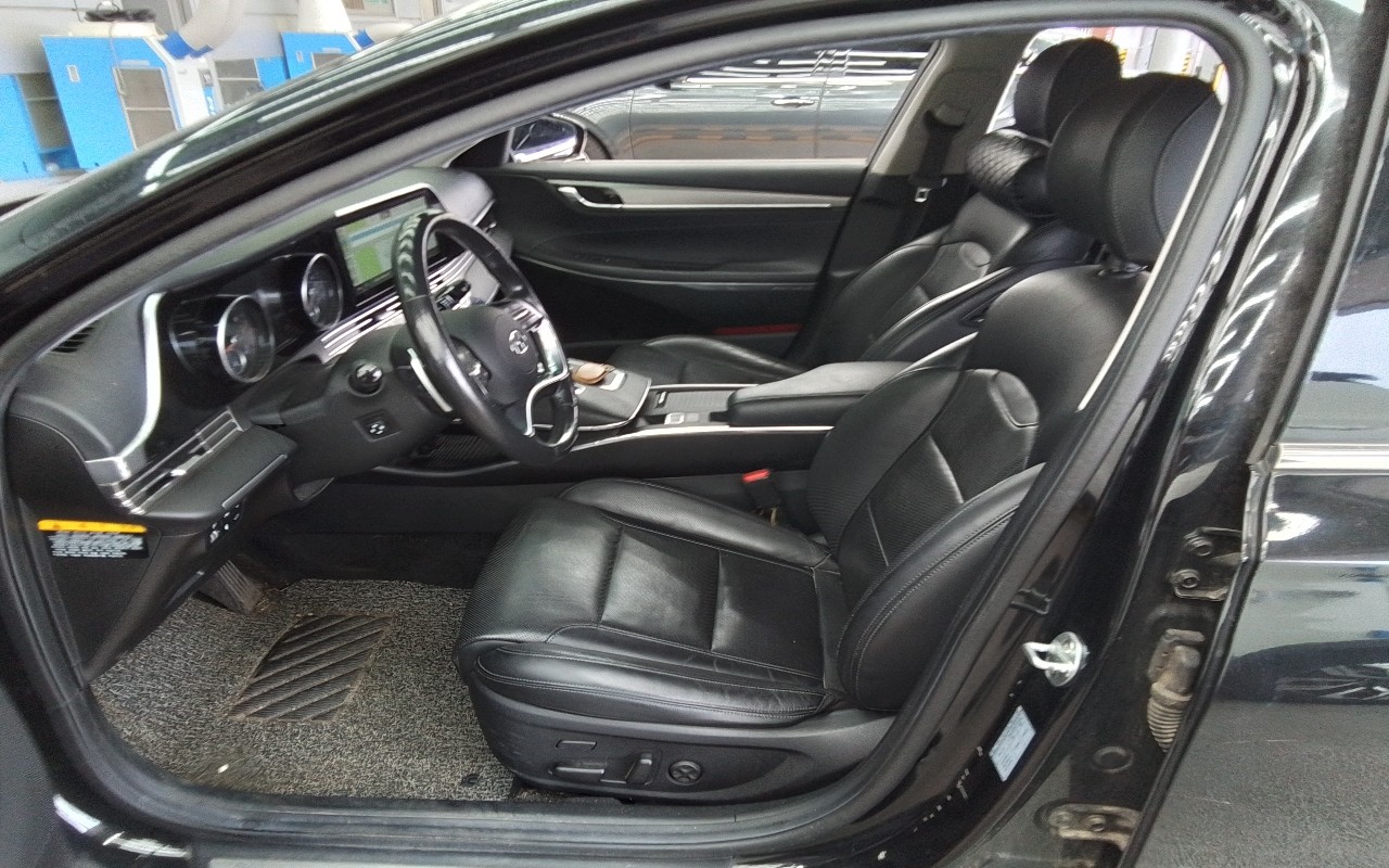 2020 - hyundai grandeur