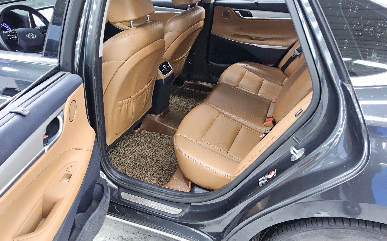 2018 - hyundai grandeur