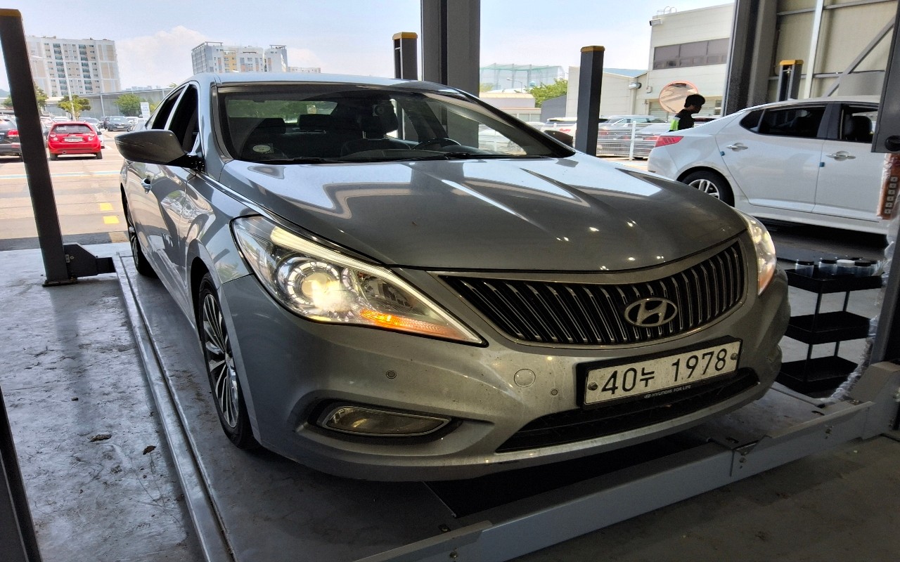 2014 - hyundai azera