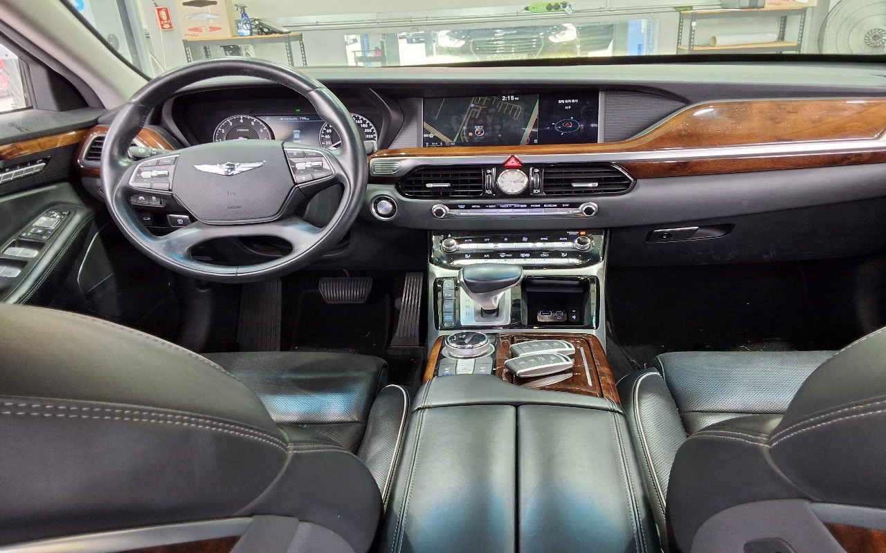 2016 - genesis eq900