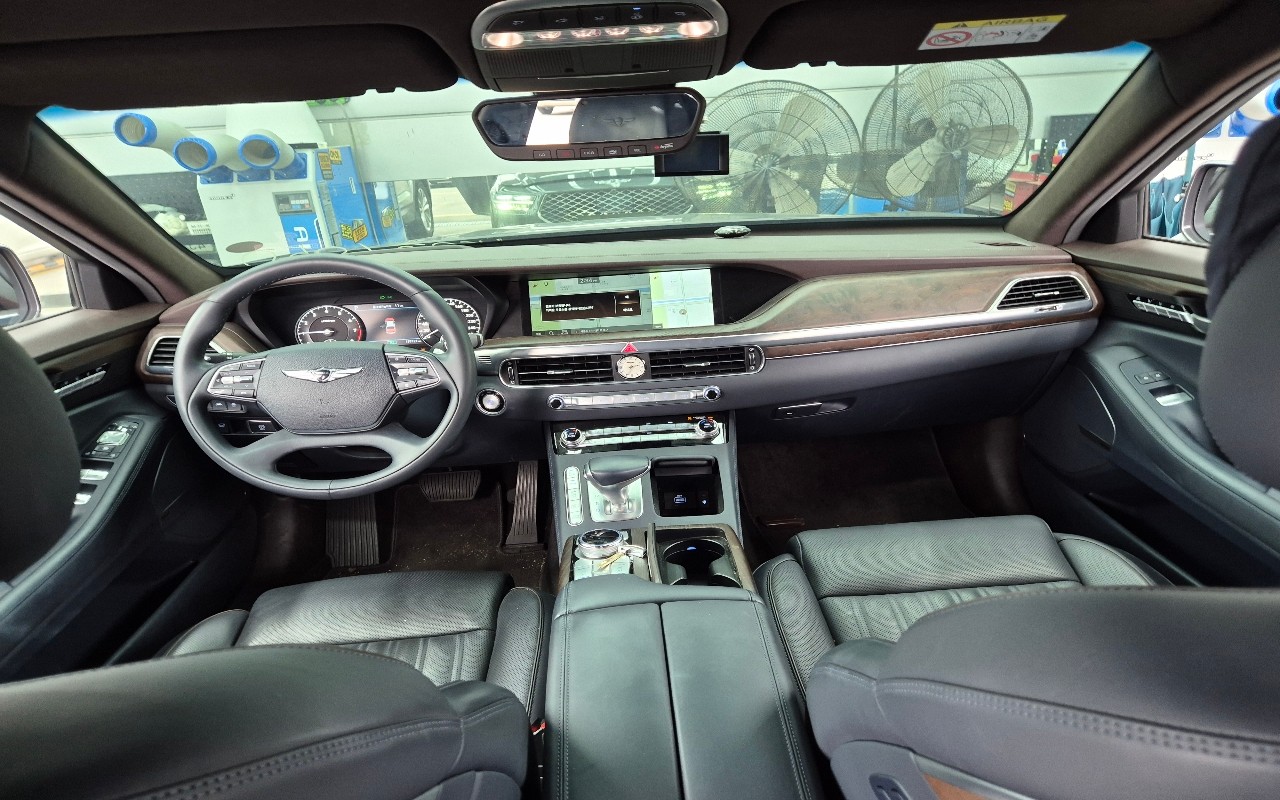 2020 - genesis g90