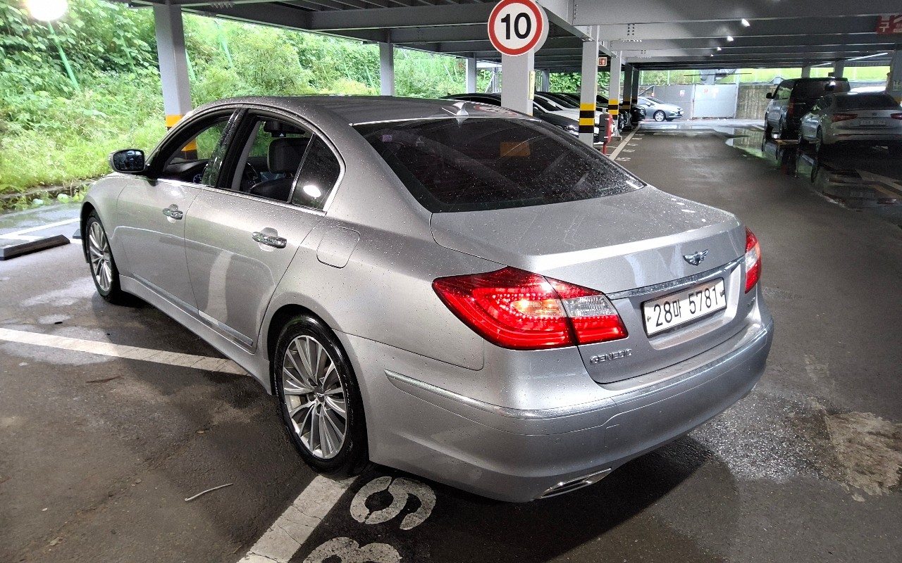 2013 - hyundai bh