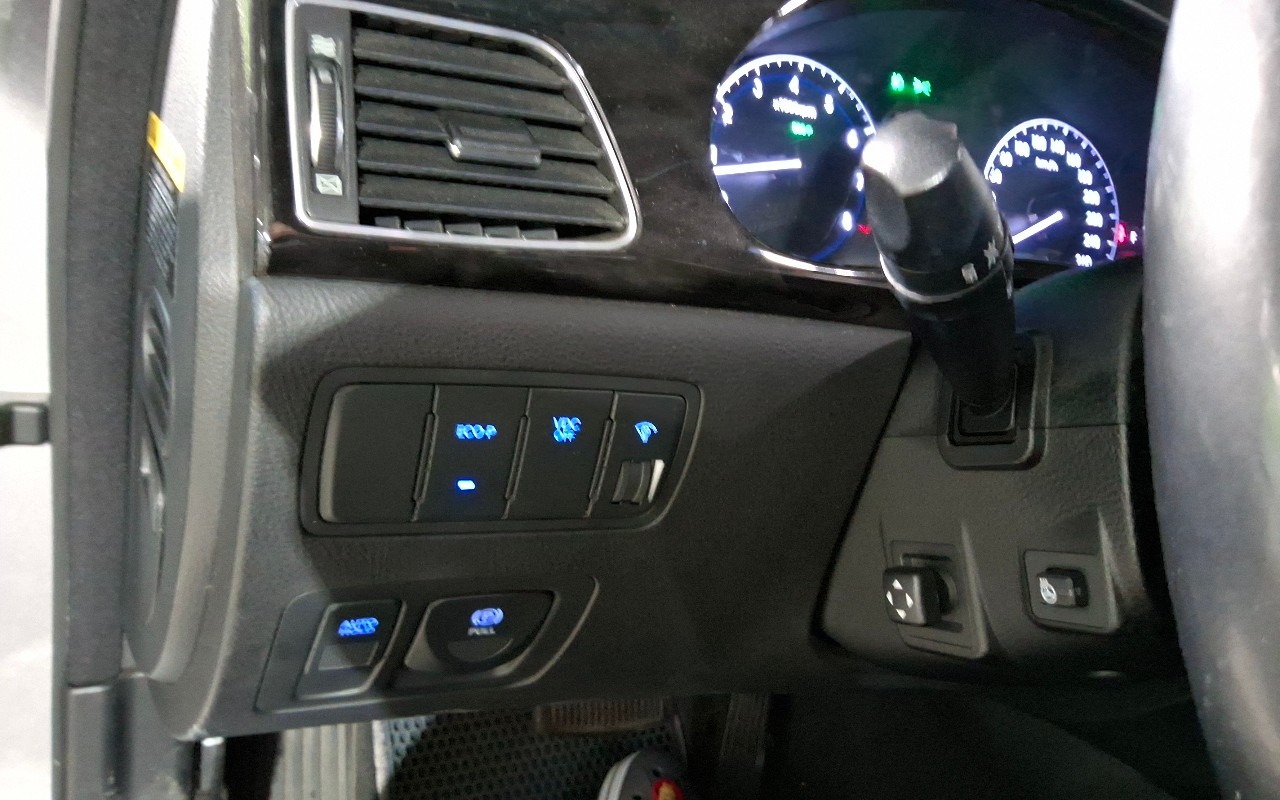 2013 - hyundai bh