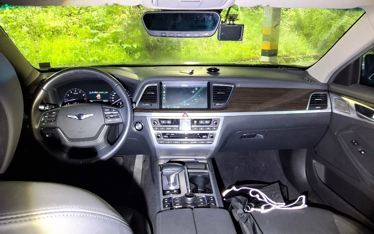 2018 - genesis g80