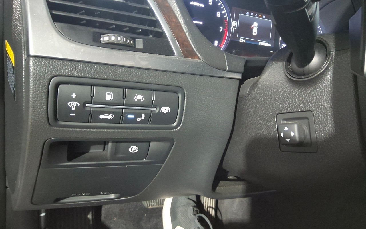 2016 - hyundai g330