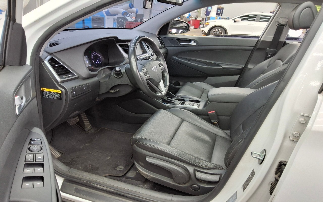 2017 - hyundai tucson