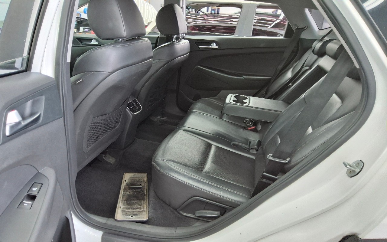 2020 - hyundai tucson