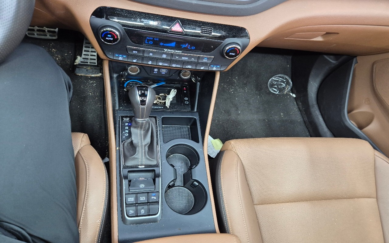 2018 - hyundai tucson