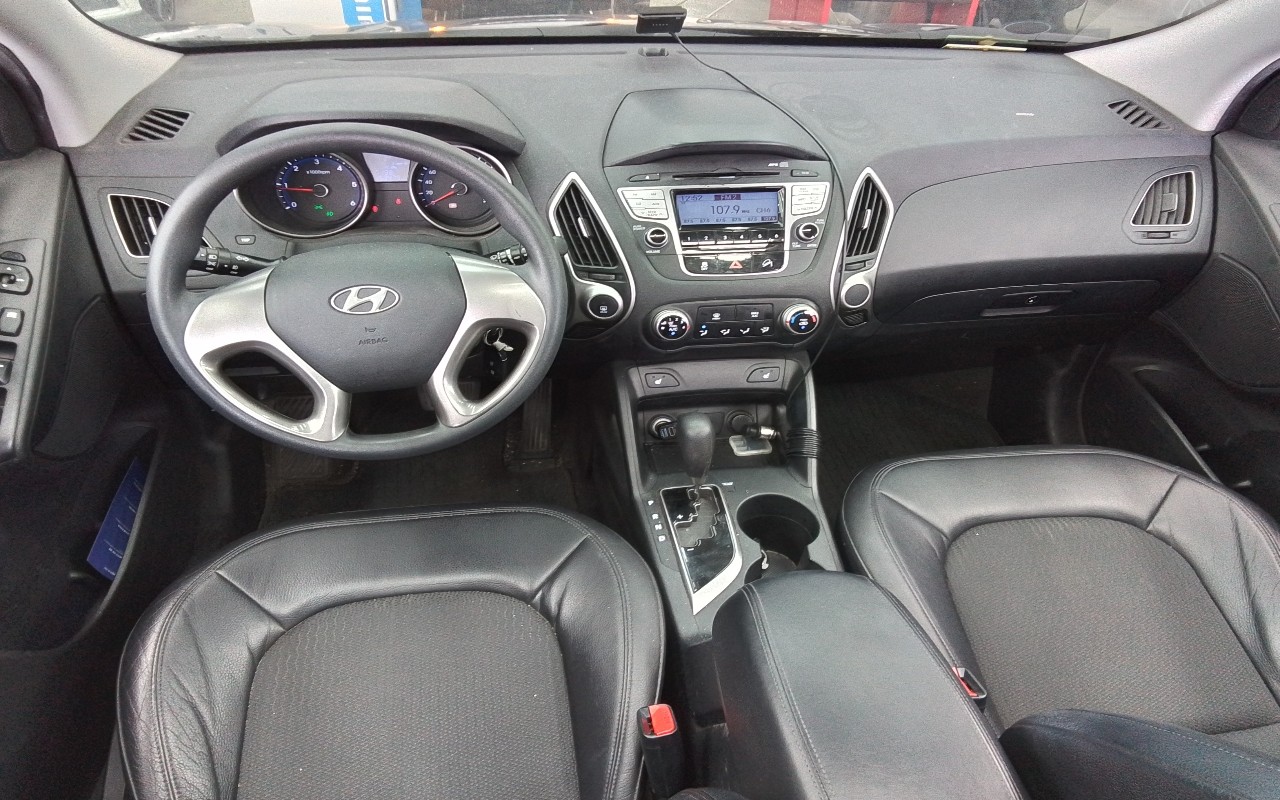 2010 - hyundai tucson
