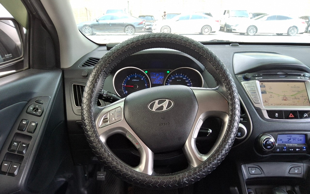 2010 - hyundai tucson