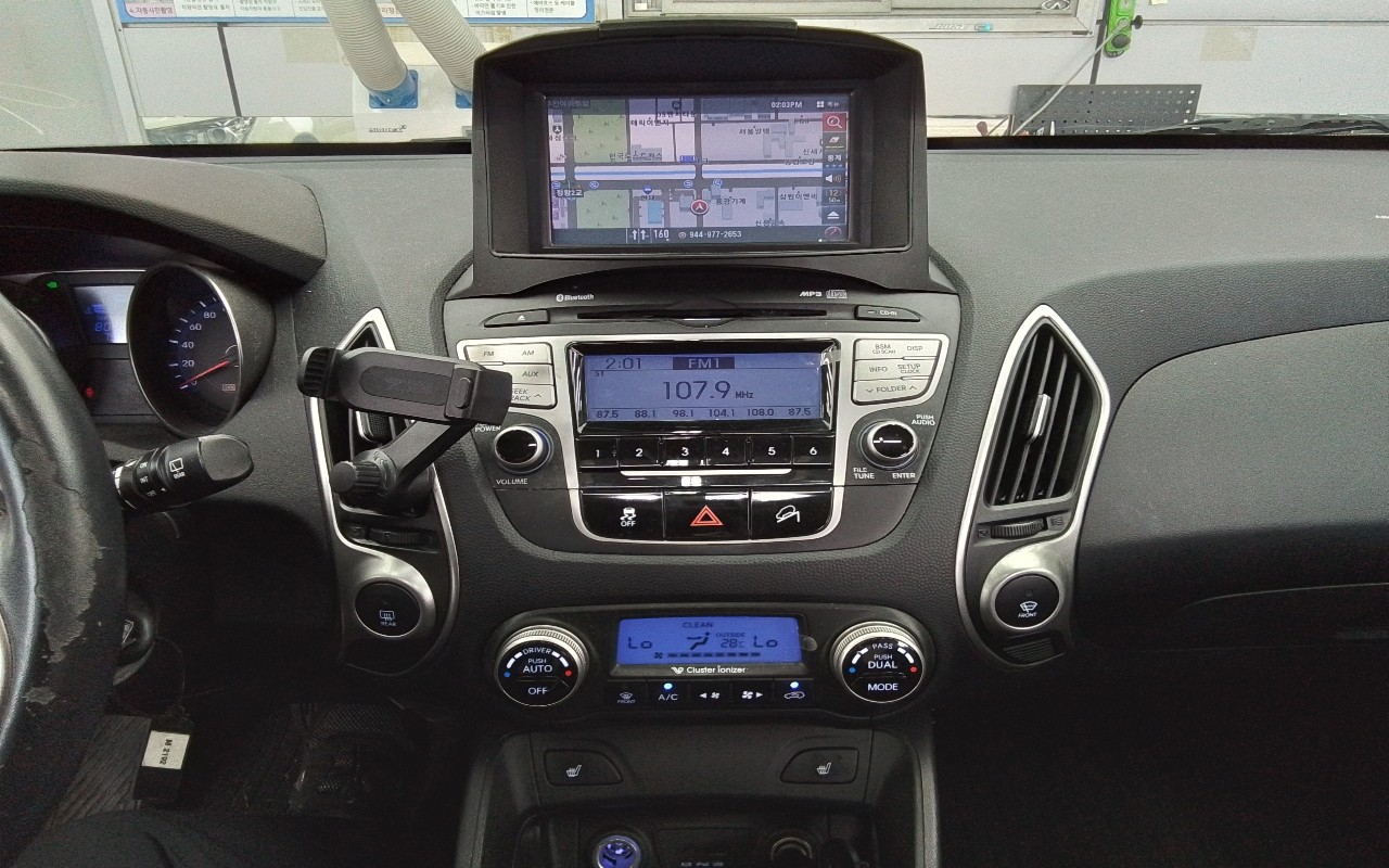 2010 - hyundai tucson