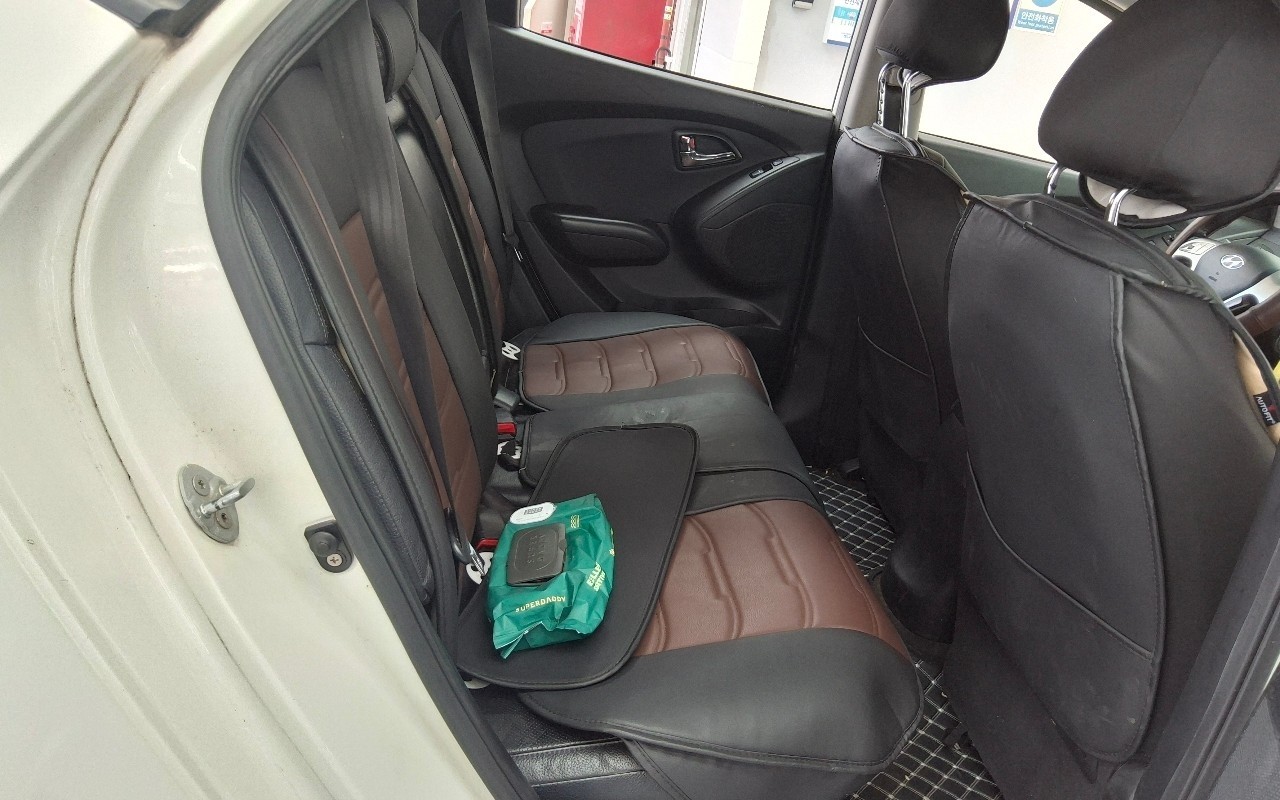2011 - hyundai tucson