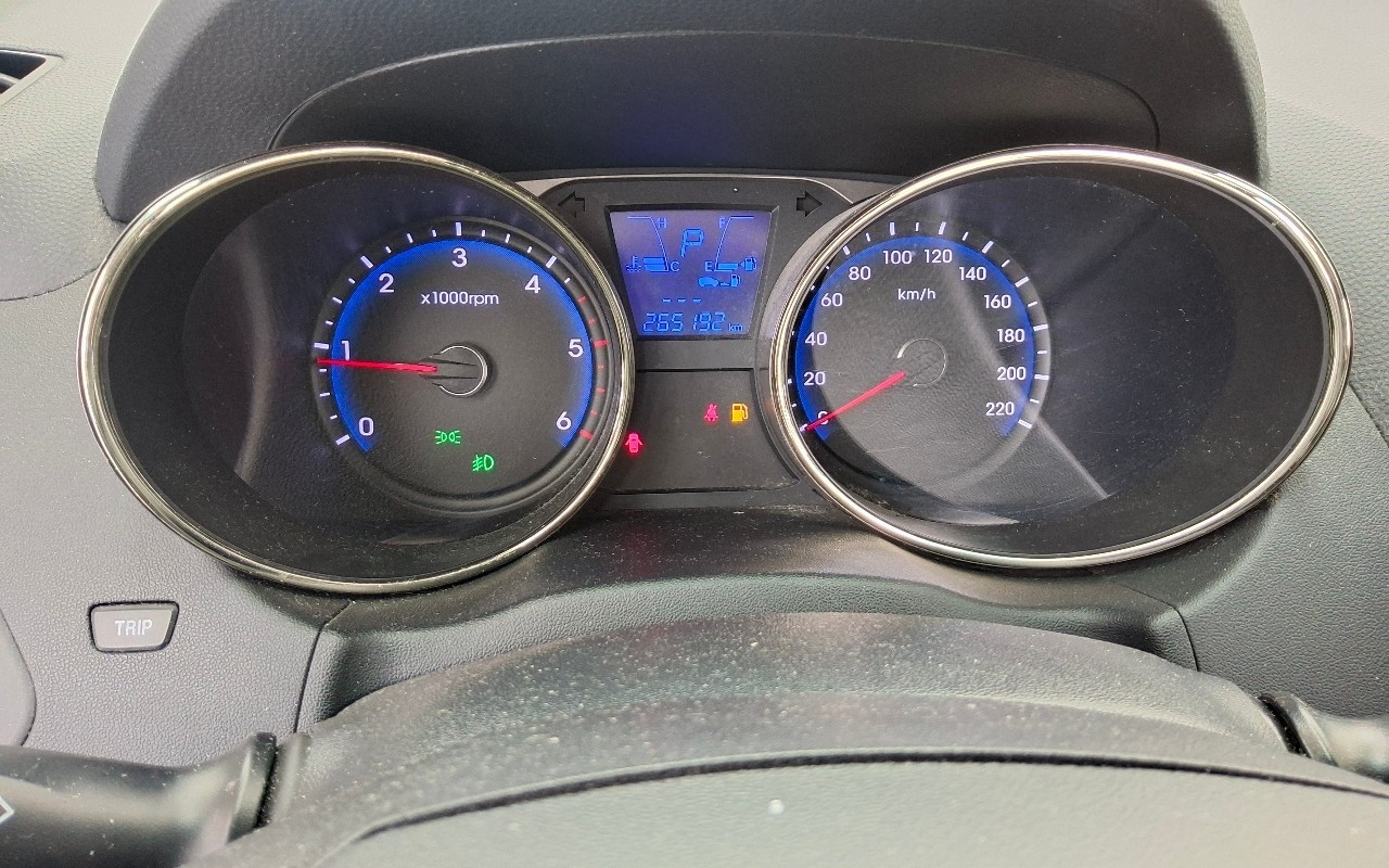 2011 - hyundai tucson