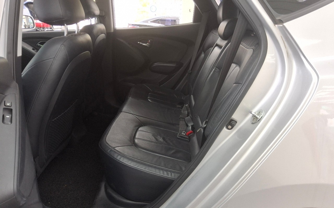 2011 - hyundai tucson