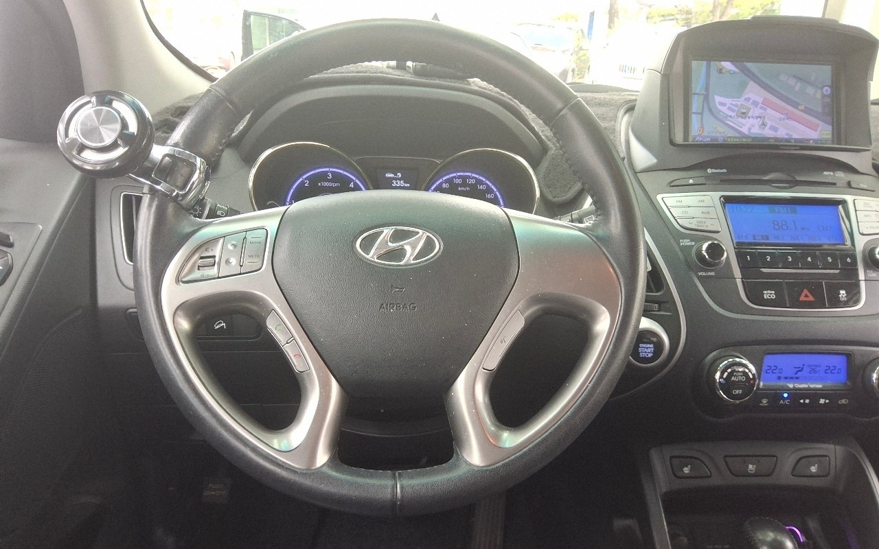 2011 - hyundai tucson