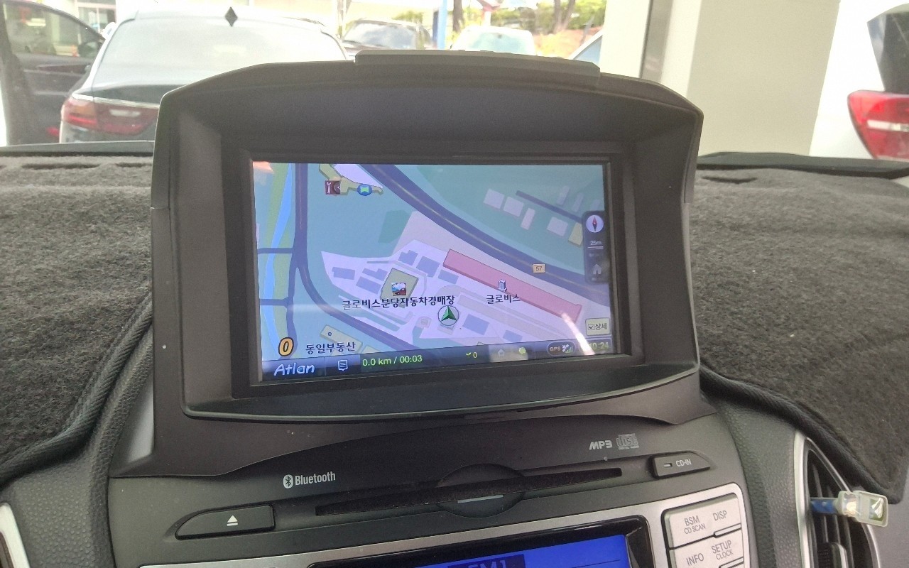 2011 - hyundai tucson
