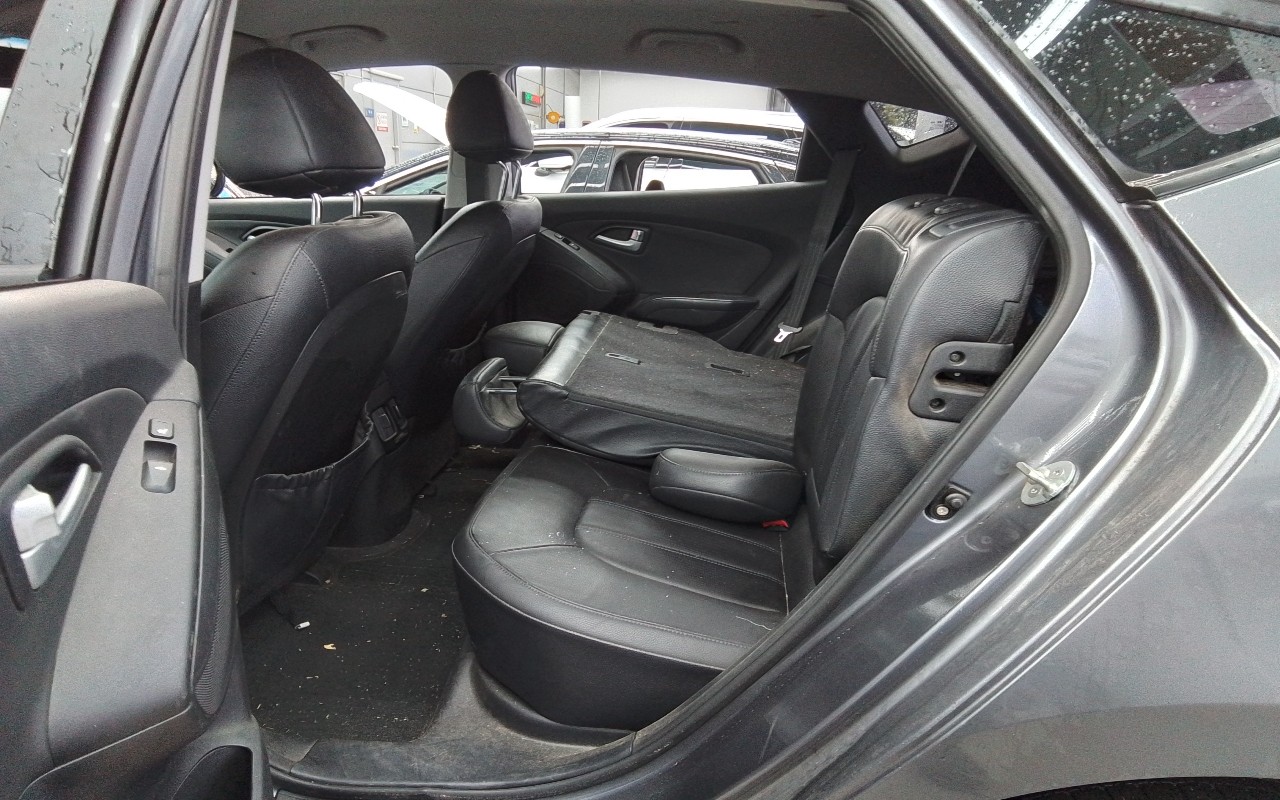 2014 - hyundai tucson