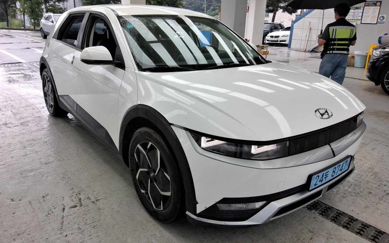 هيونداي Ioniq 2022 — صورة 1