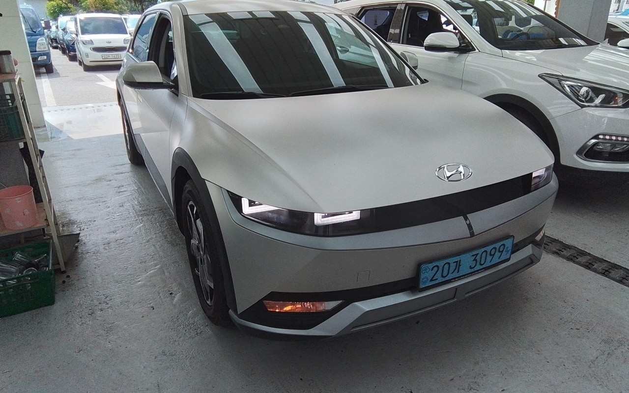 2022 - hyundai ioniq