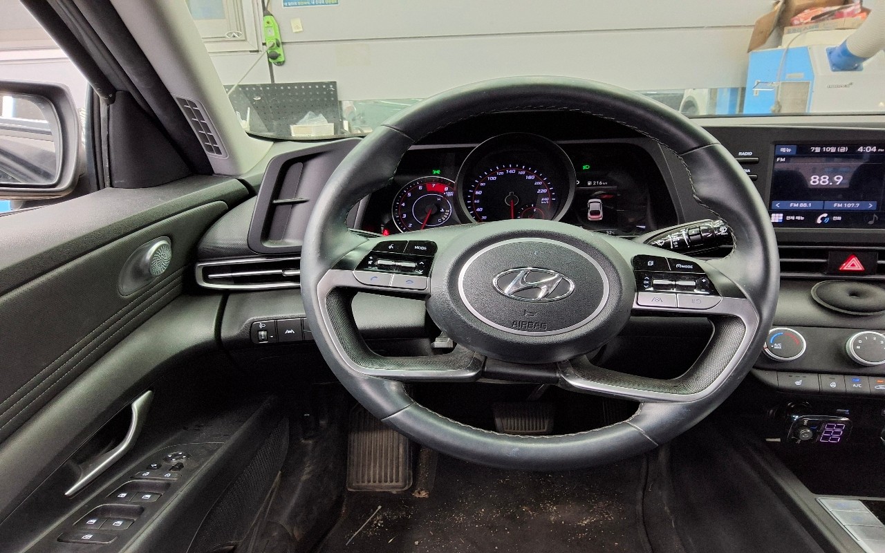 2021 - hyundai avante