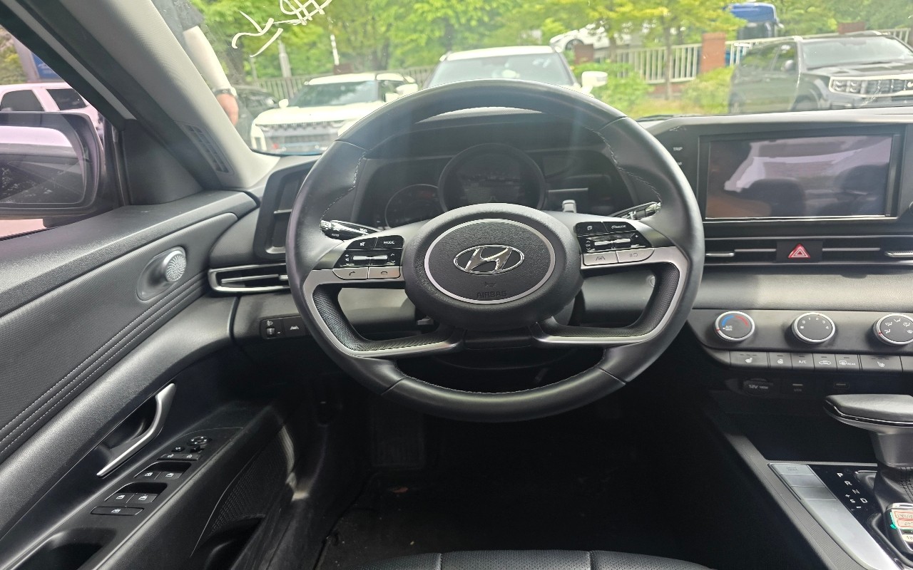 2021 - hyundai avante