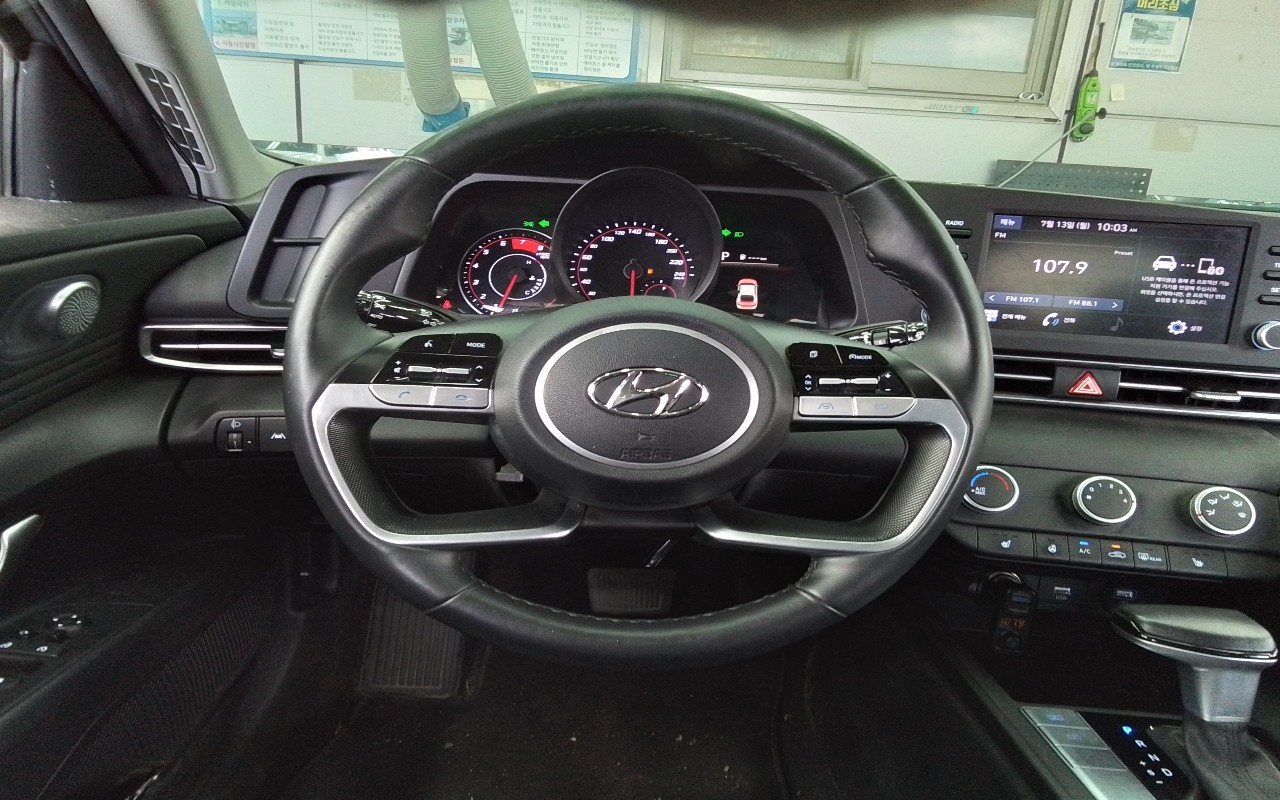 2021 - hyundai avante