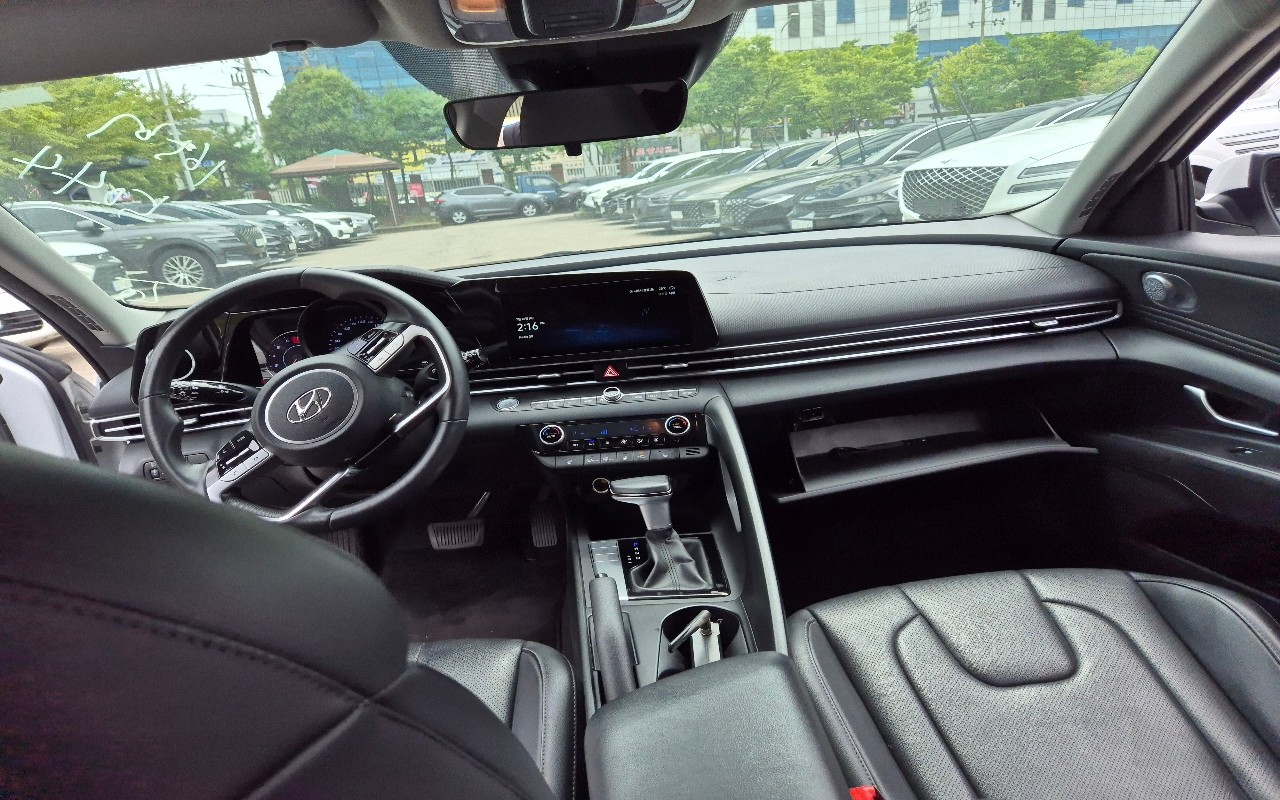 2021 - hyundai avante