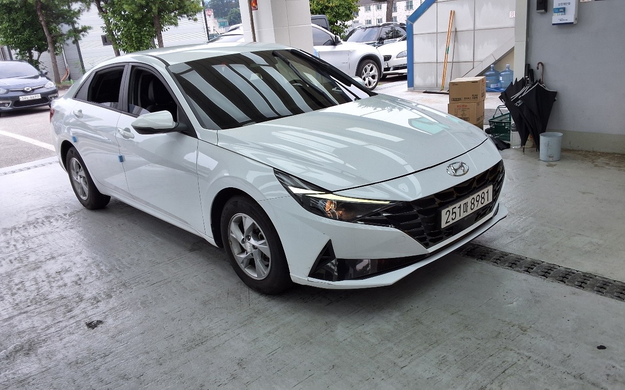 2021 - hyundai avante