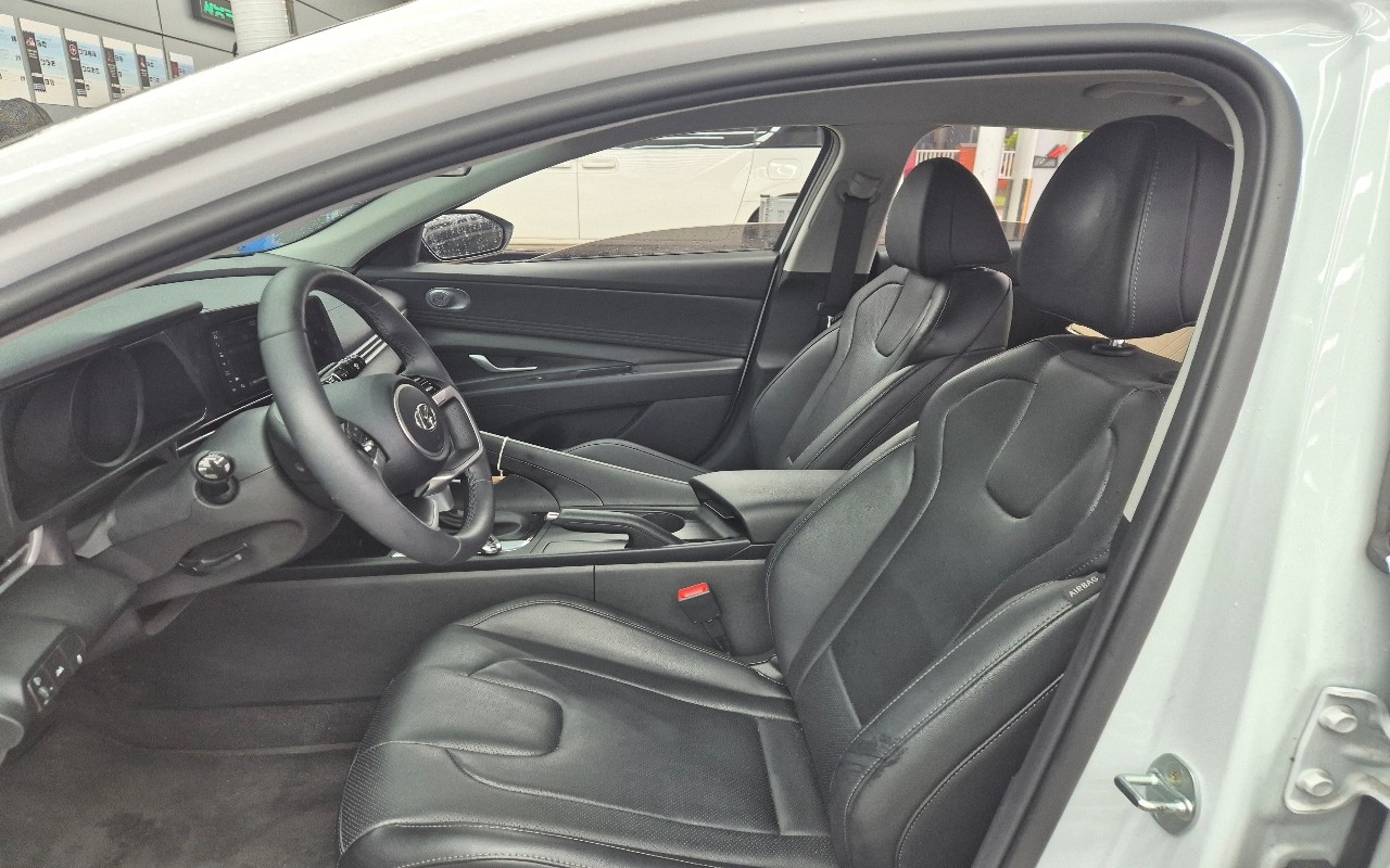 2023 - hyundai avante