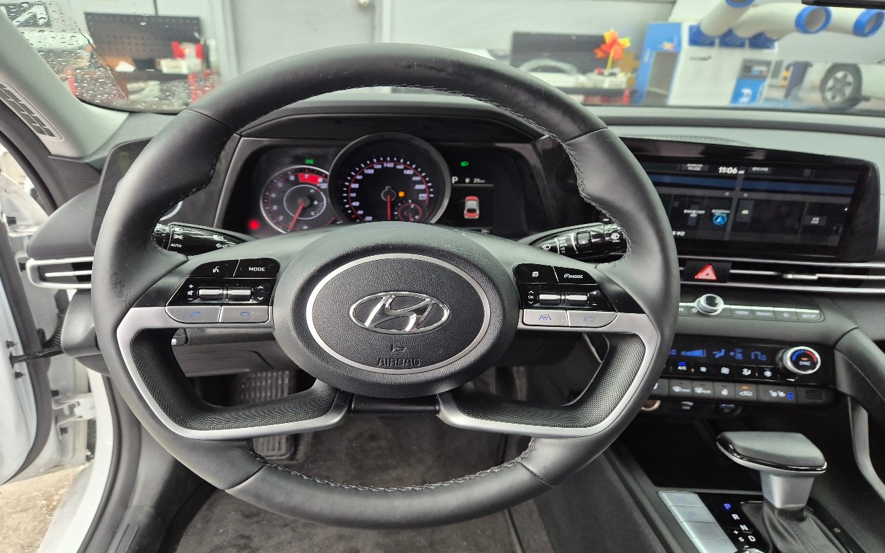 2023 - hyundai avante