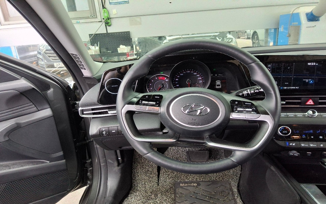 2023 - hyundai avante
