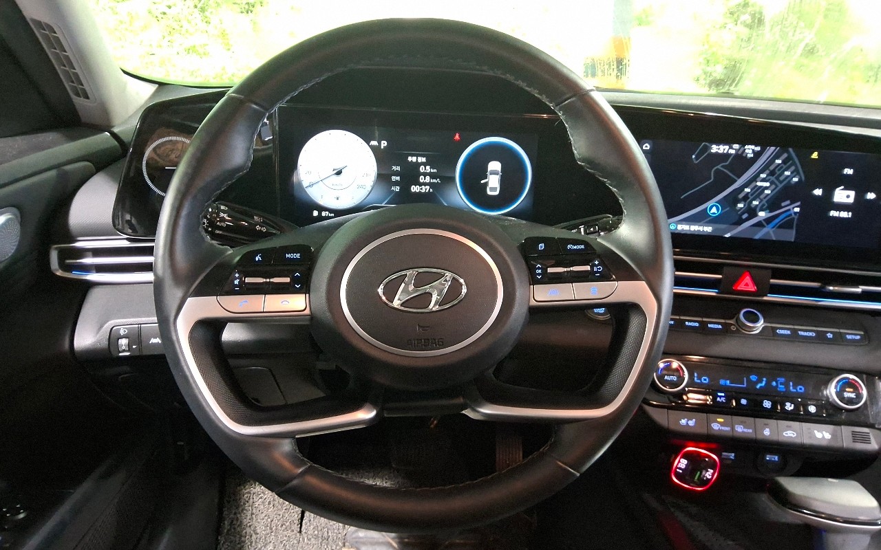 2021 - hyundai avante