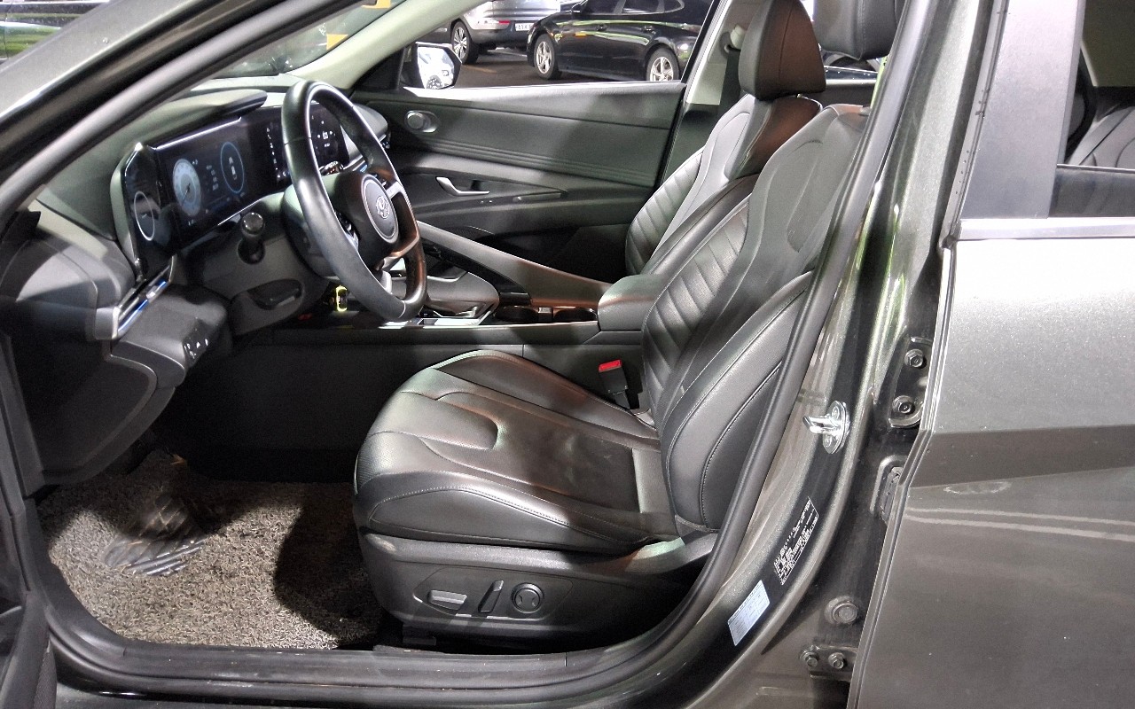 2021 - hyundai avante