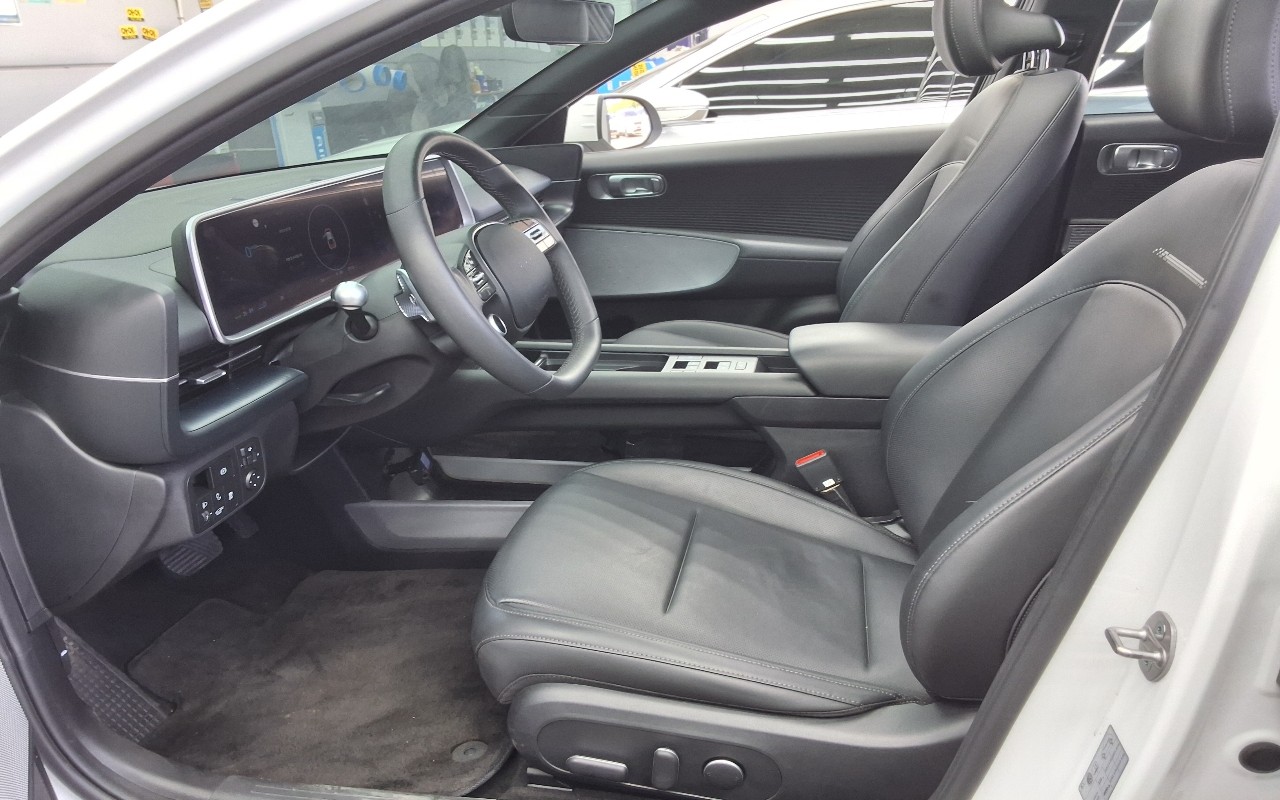 2023 - hyundai ioniq