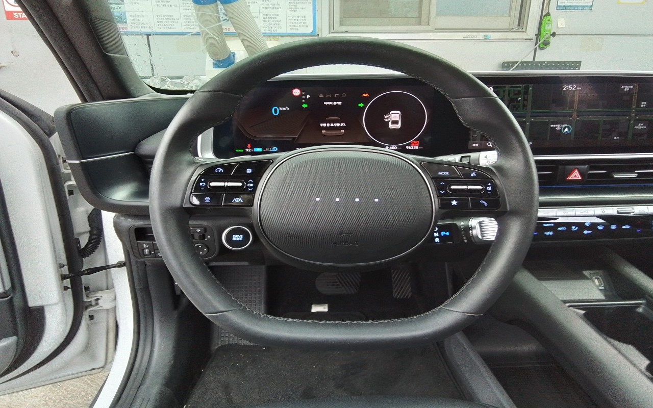 2023 - hyundai ioniq