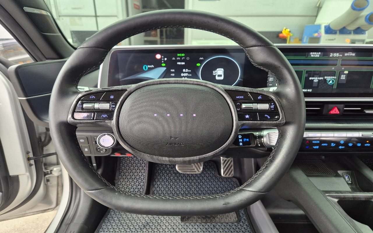 2024 - hyundai ioniq