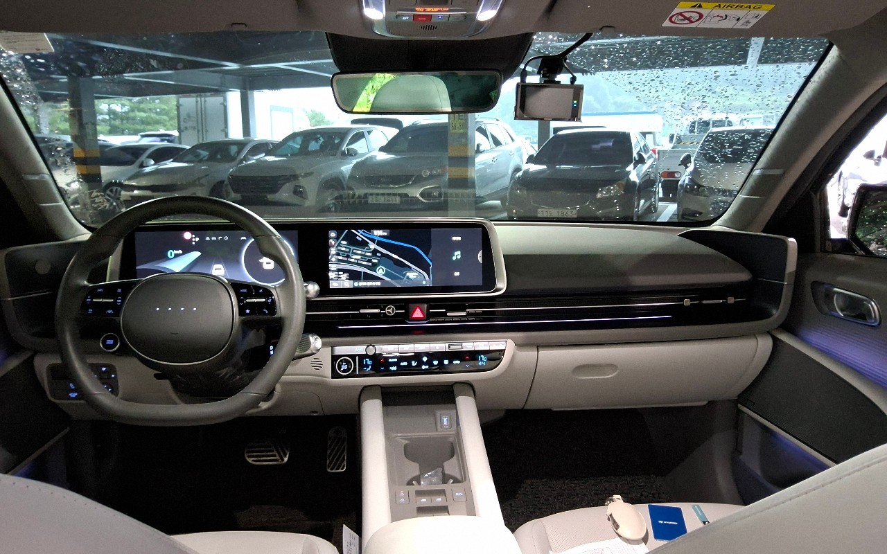 2023 - hyundai ioniq