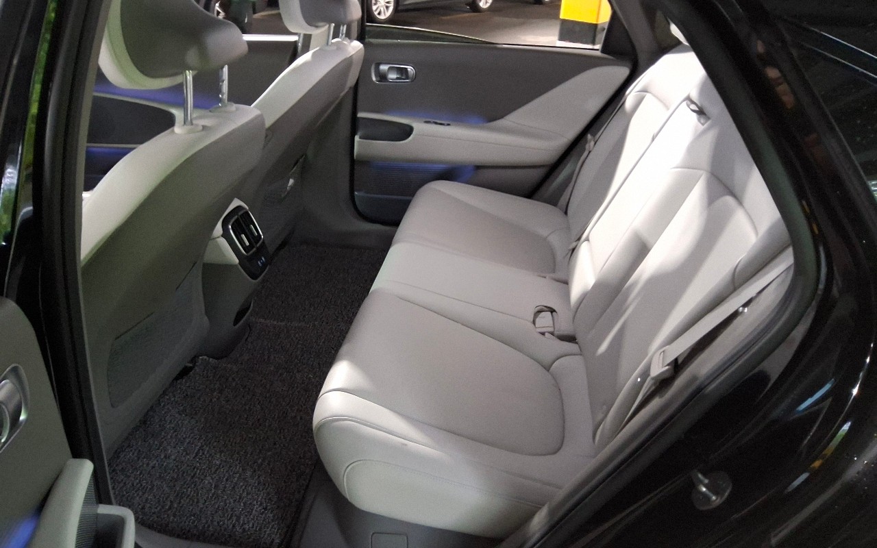 2023 - hyundai ioniq
