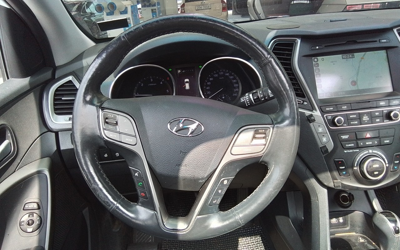 2017 - hyundai santa fe
