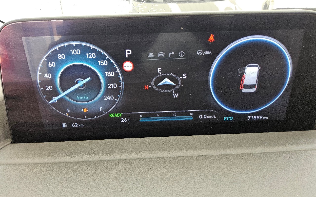 2025 - hyundai staria