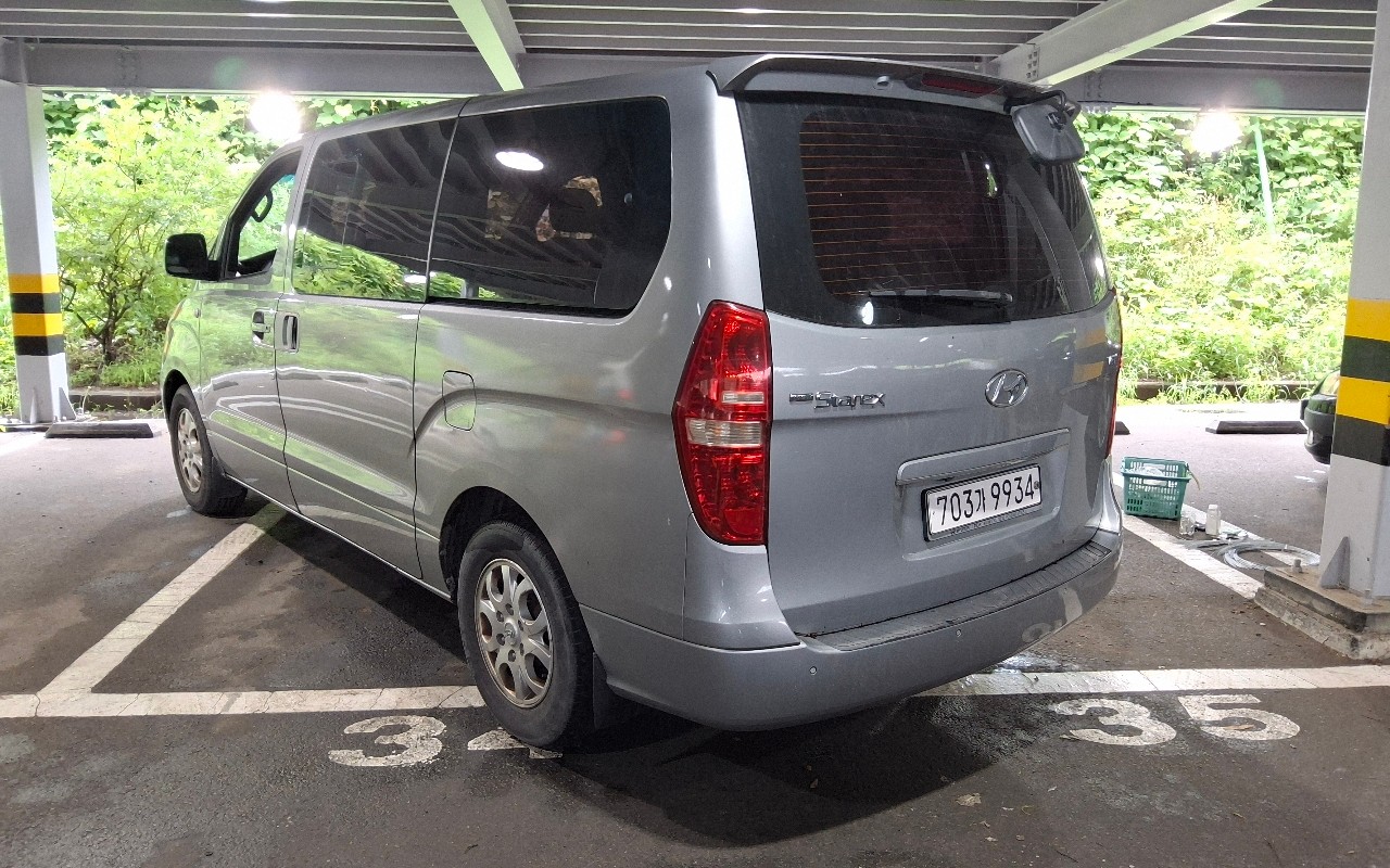 2016 - hyundai grand starex