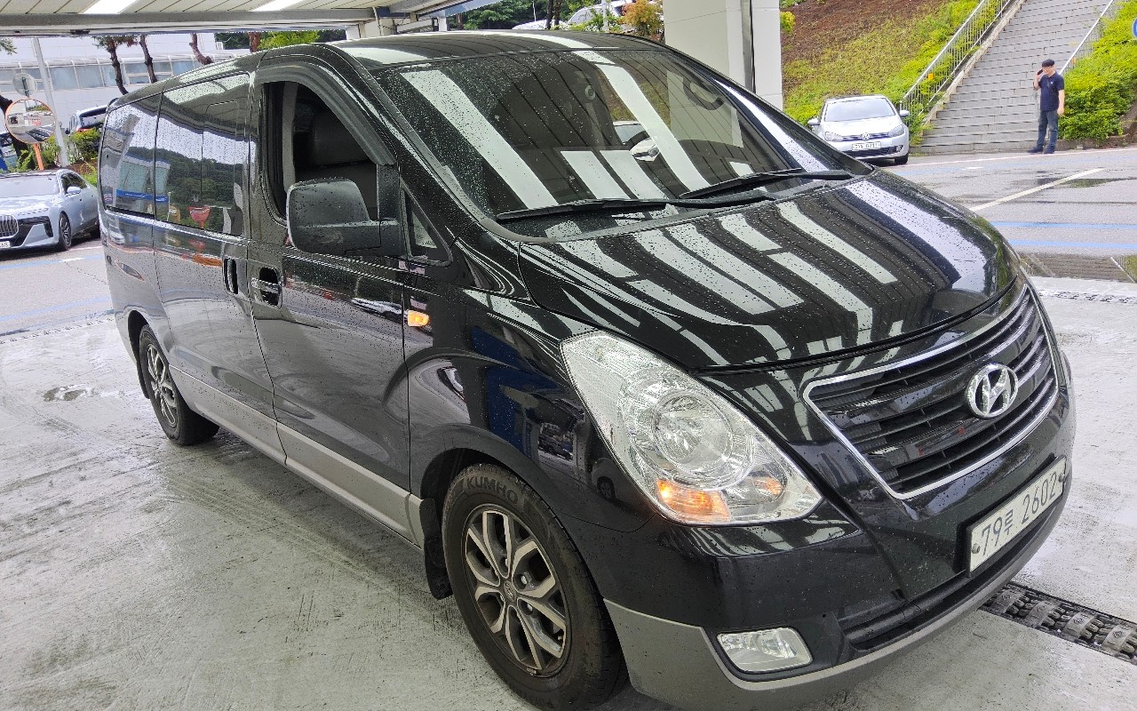 2016 - hyundai grand starex
